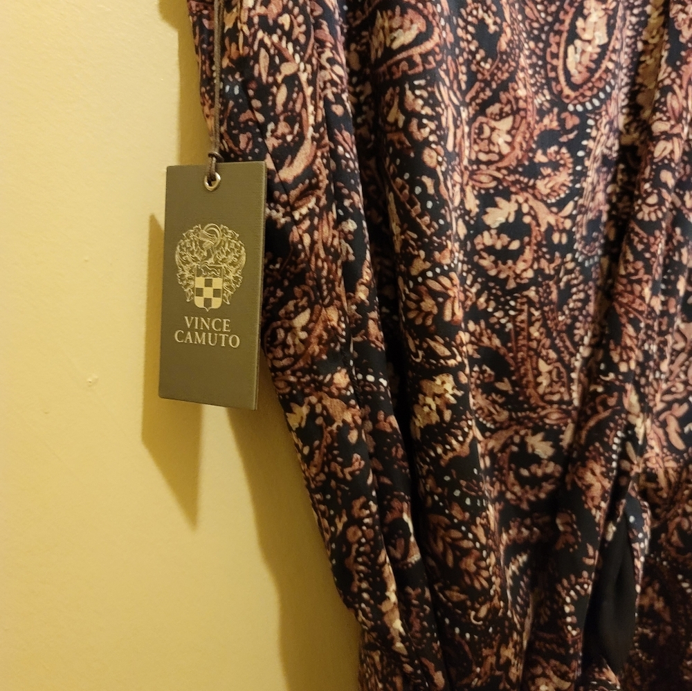 Woman's wrap top - Picture 4 of 6